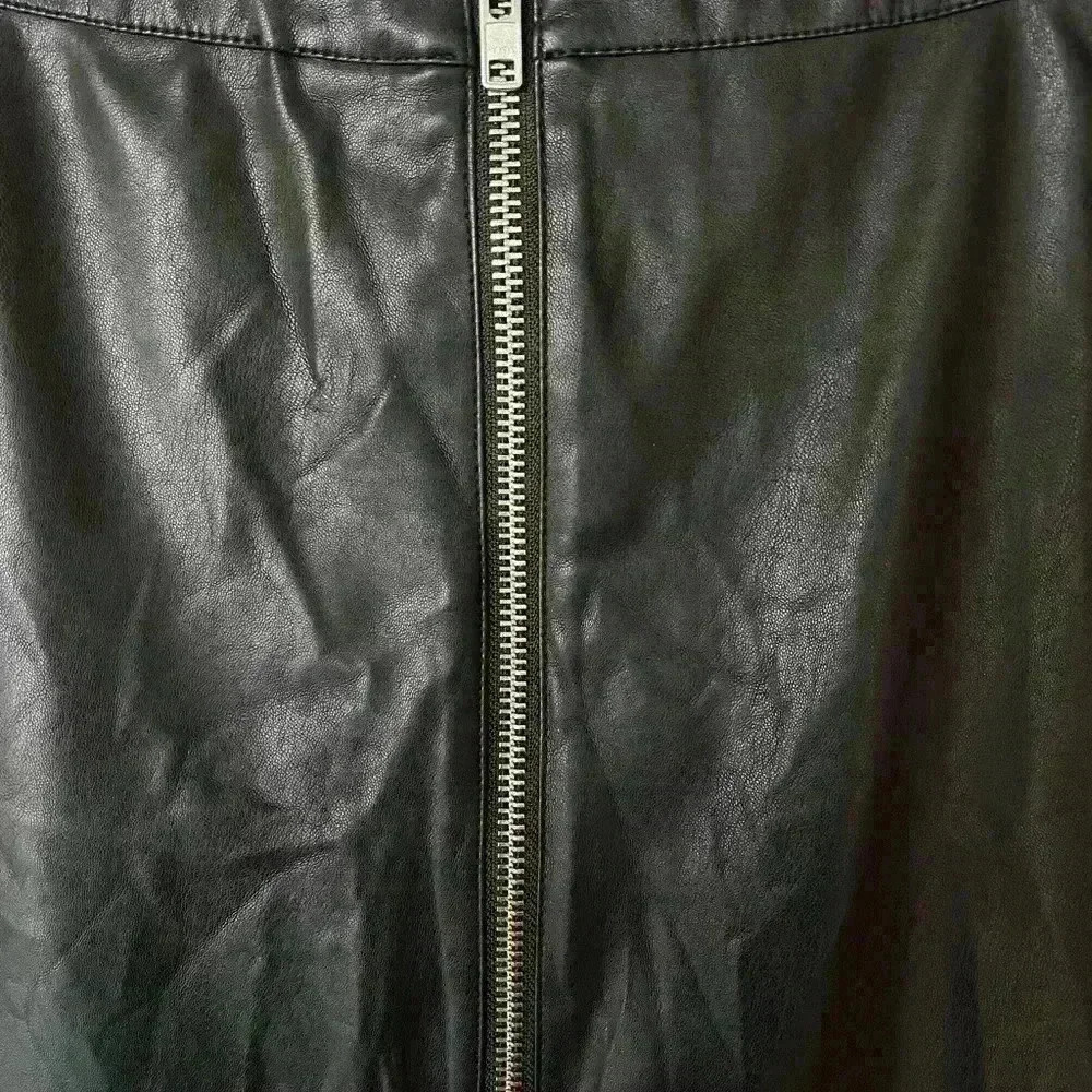 Revolve NBD Faux Leather Zip-Up Mini Skirt - Picture 6 of 8